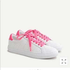 SATURDAY SNEAKERS IN LEATHER WITH FUCHSIA DETAIL